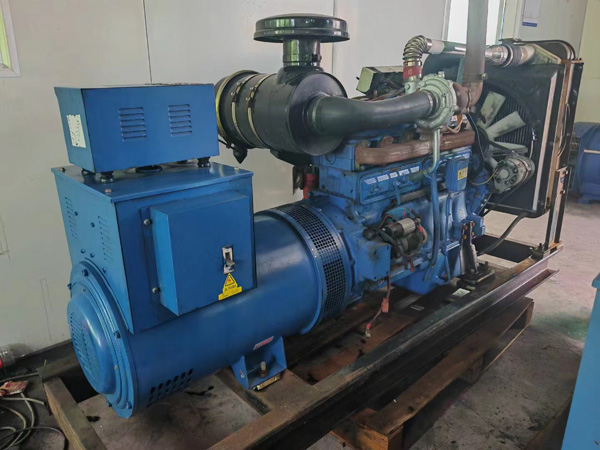 鄂州100kW柴油发电机组使用多级机油有哪些优缺点？